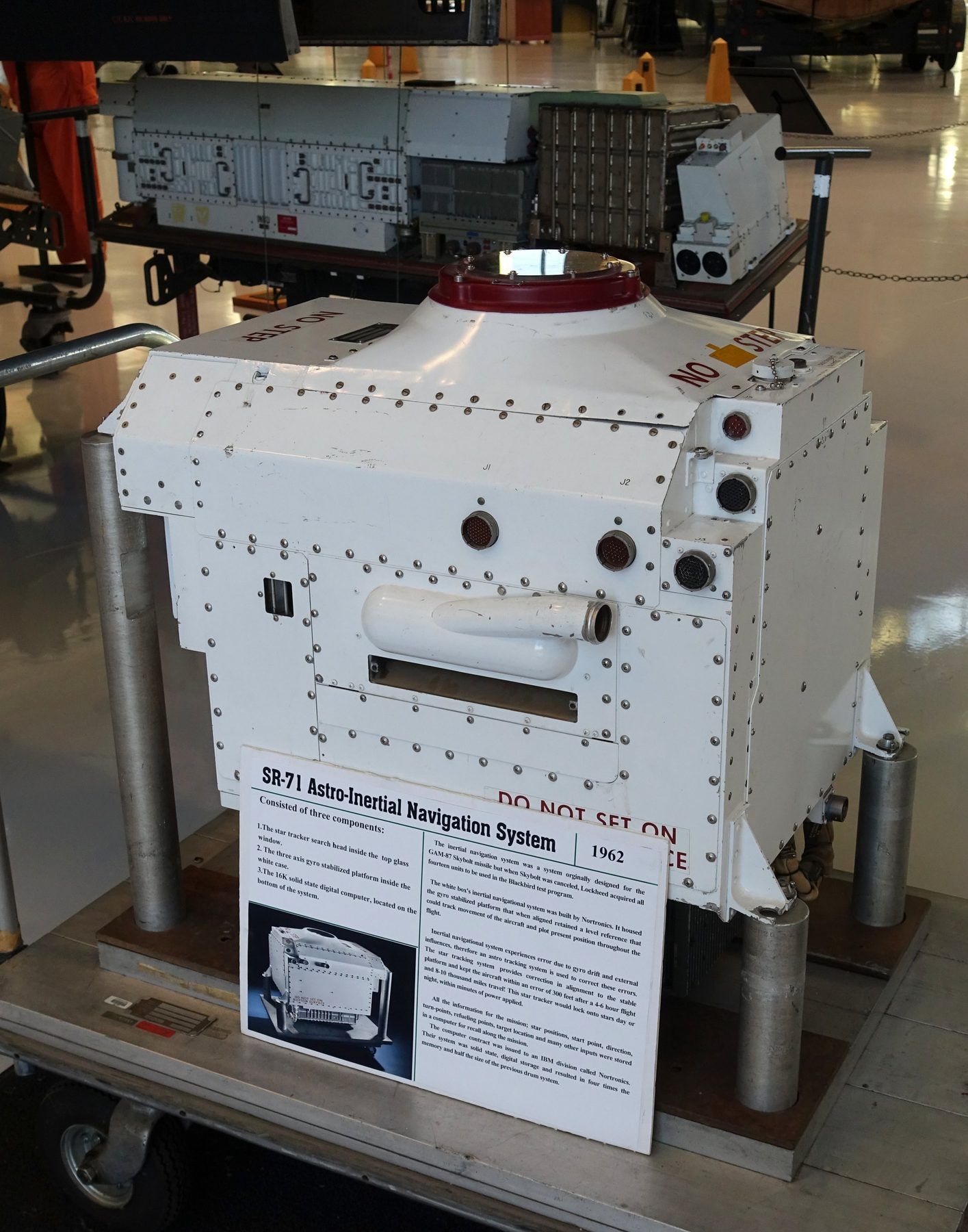 The astro-inertial navigation unit displayed beside SR-71A 61-7971 at Evergreen. The star tracker looks out through the window on top.