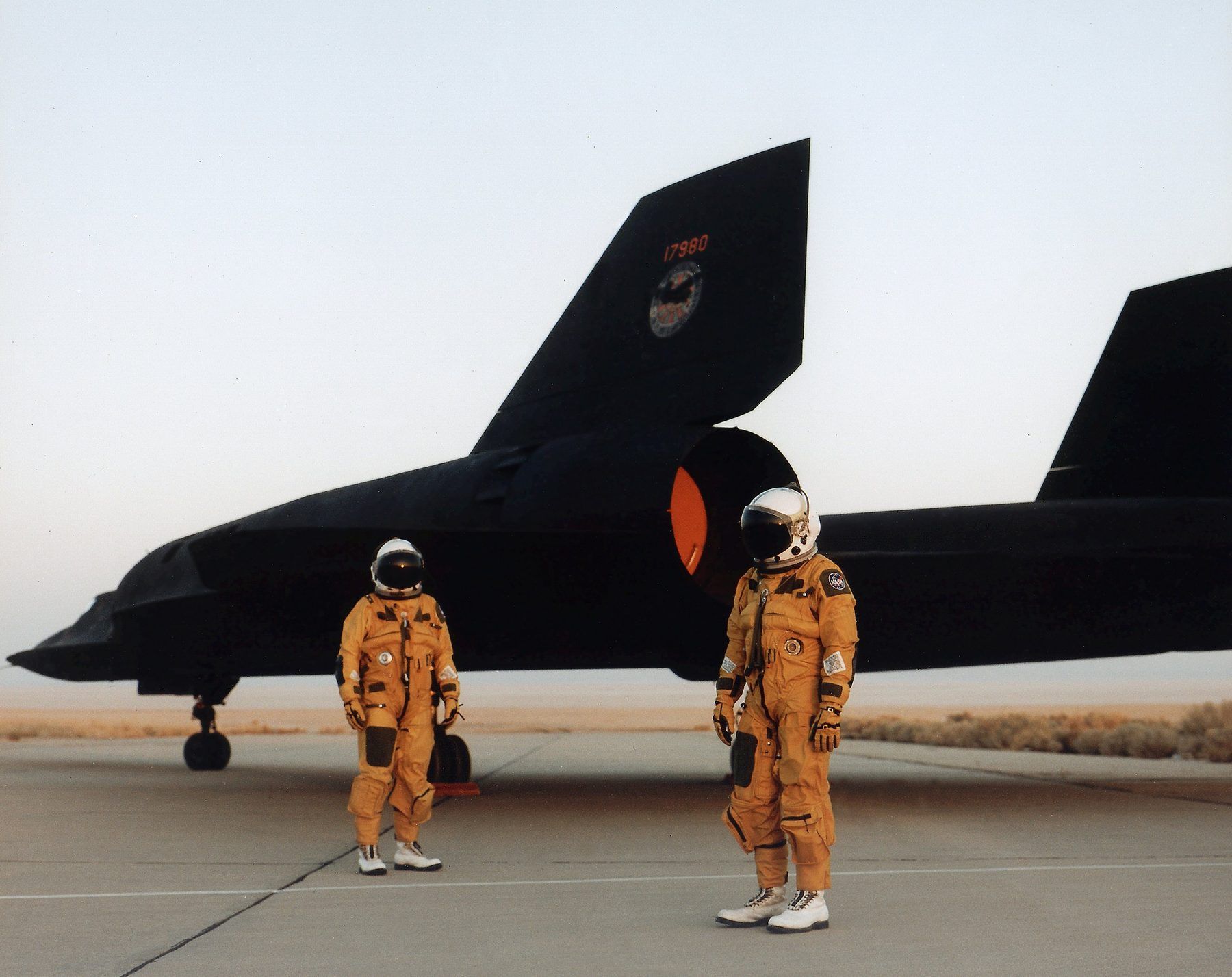 A NASA SR-71 crew in full-pressure suits, 1991.